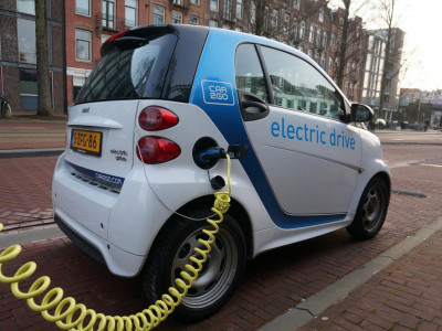 All new buildings in England to have electric car charge points from 2022